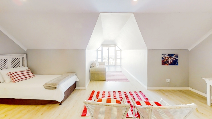 9 Bedroom Property for Sale in Shelley Point Western Cape